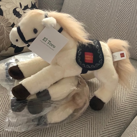NWT El Toro Wells Fargo Limited Edition Pony - Picture 2 of 3